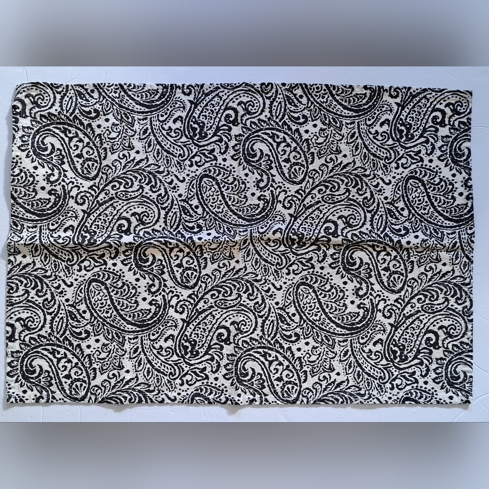 Elrene Home Fashions Black & White Paisley Table Napkin Fabric Vintage